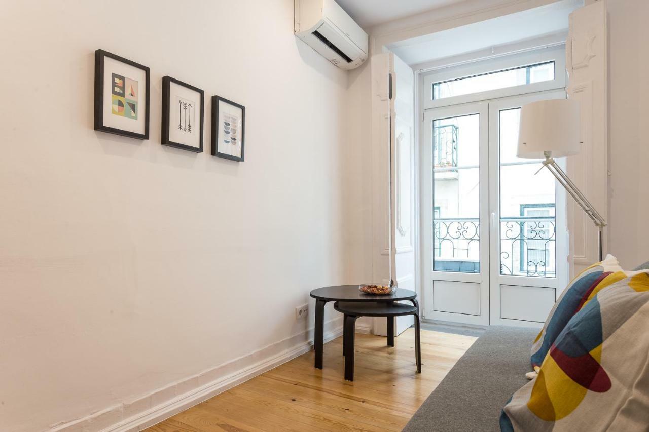 Three Bedroom Apartment In Historical Centre -Bairro Alto Lisboa Extérieur photo