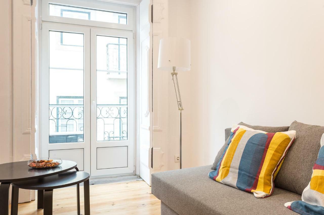 Three Bedroom Apartment In Historical Centre -Bairro Alto Lisboa Extérieur photo