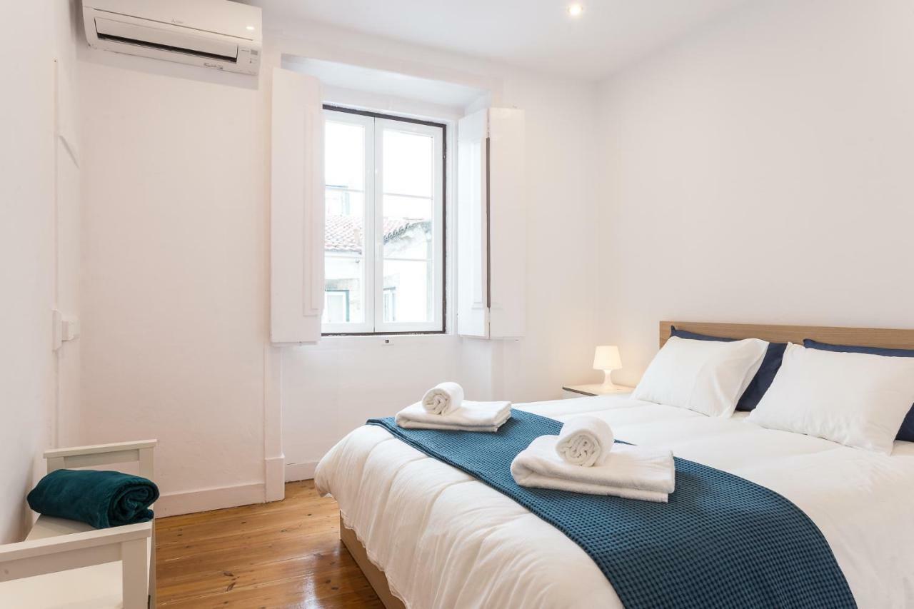 Three Bedroom Apartment In Historical Centre -Bairro Alto Lisboa Extérieur photo