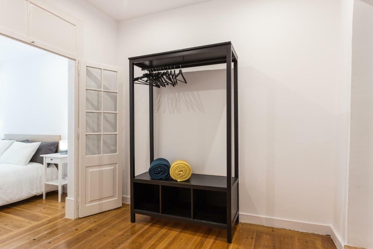 Three Bedroom Apartment In Historical Centre -Bairro Alto Lisboa Extérieur photo