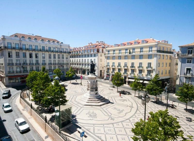 Three Bedroom Apartment In Historical Centre -Bairro Alto Lisboa Extérieur photo